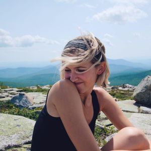 Meet your Posher, Ella